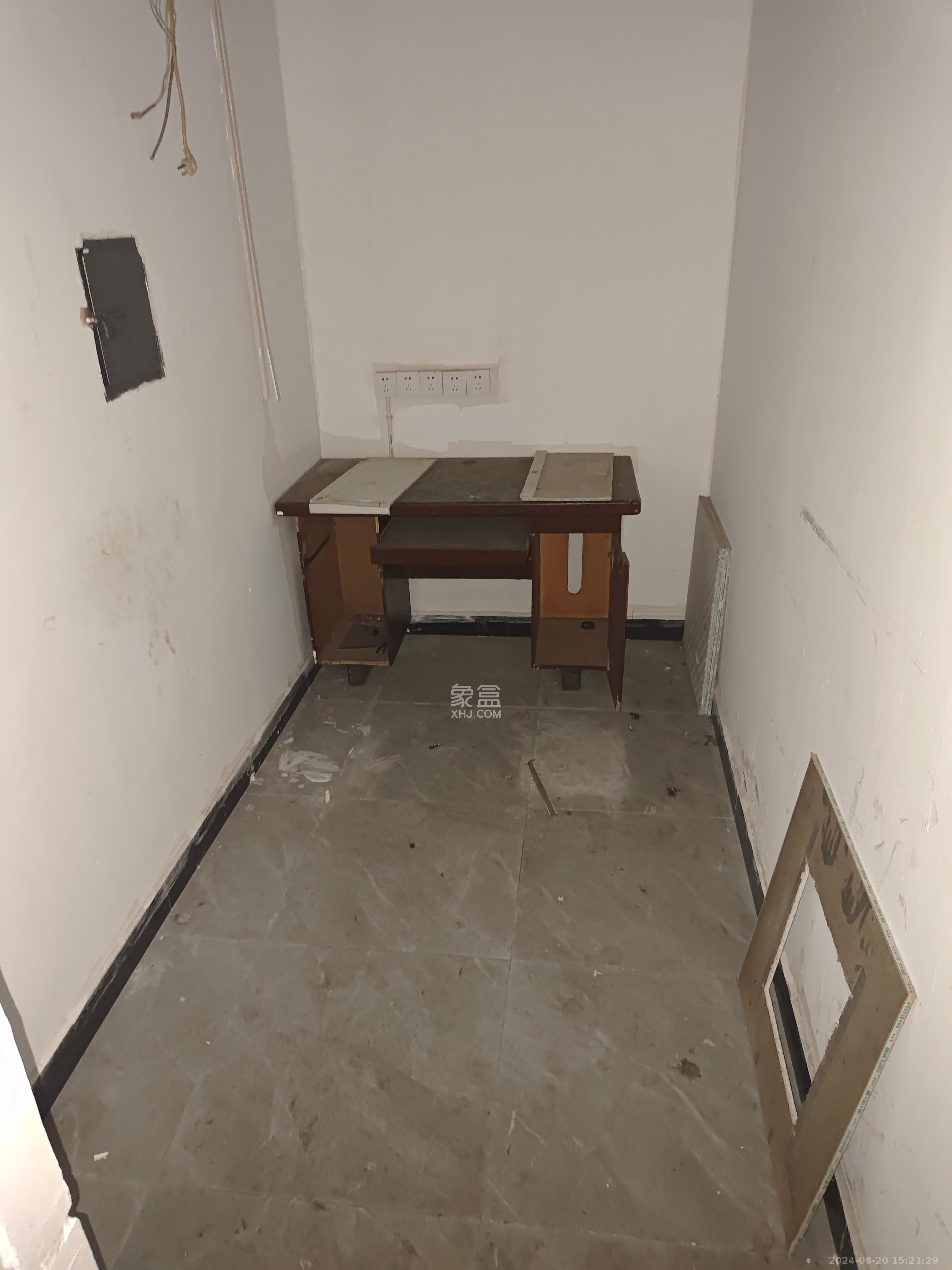 中一九骏（枫桥苑）   50.0㎡      2500.0元/月室内图