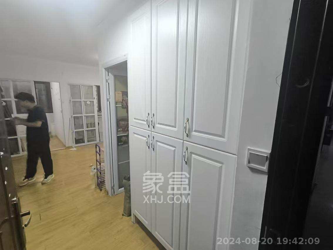 印象天心  2室1厅1卫    2000.0元/月室内图