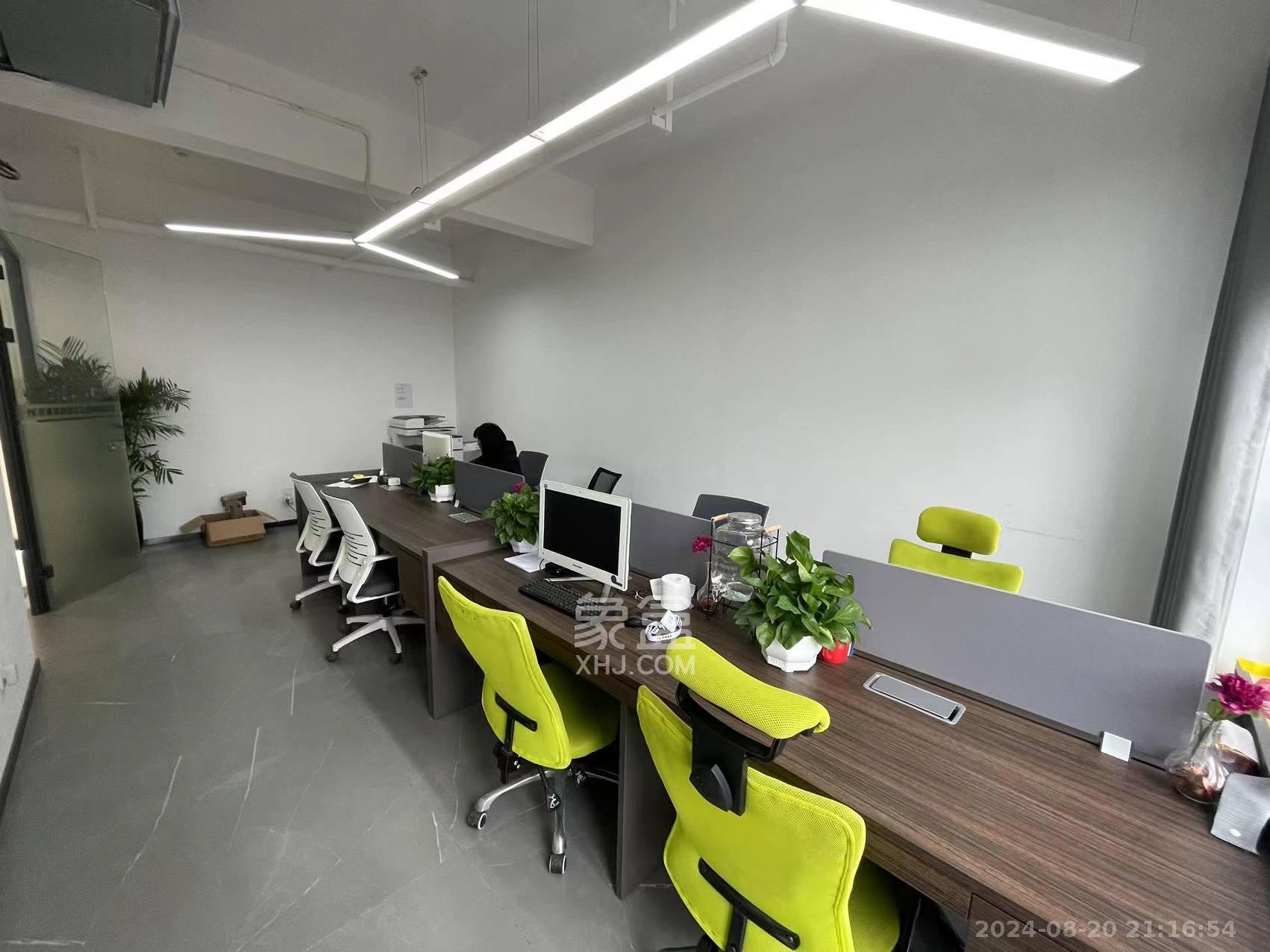 麓谷新长海中心   312.4㎡      17000.0元/月室内图