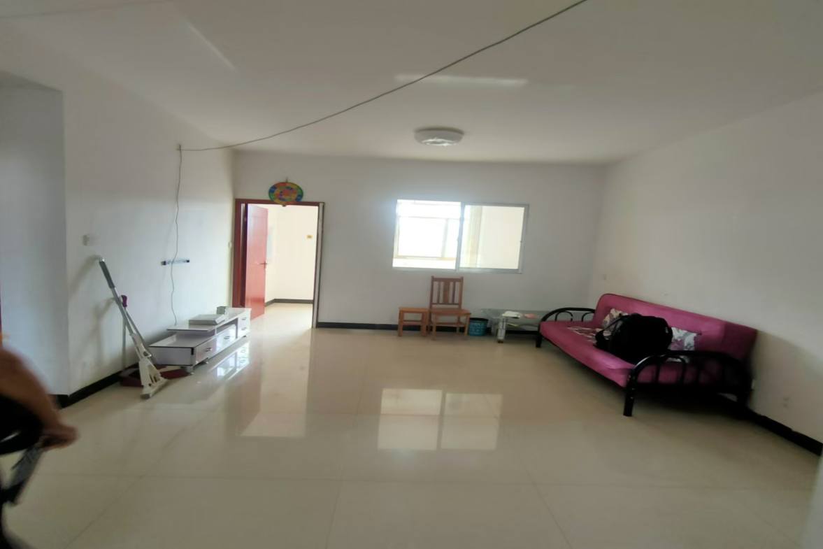 新星花园  3室2厅1卫    1100.0元/月室内图