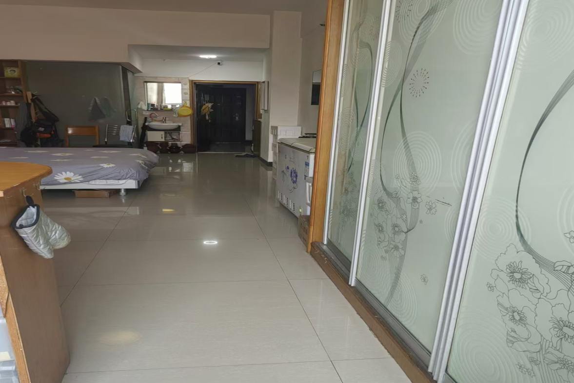 大汉精品城  1室1厅1卫    800.0元/月室内图