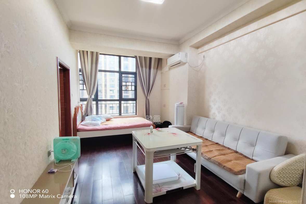 金茂梅溪湖  1室1厅1卫    2000.0元/月室内图1