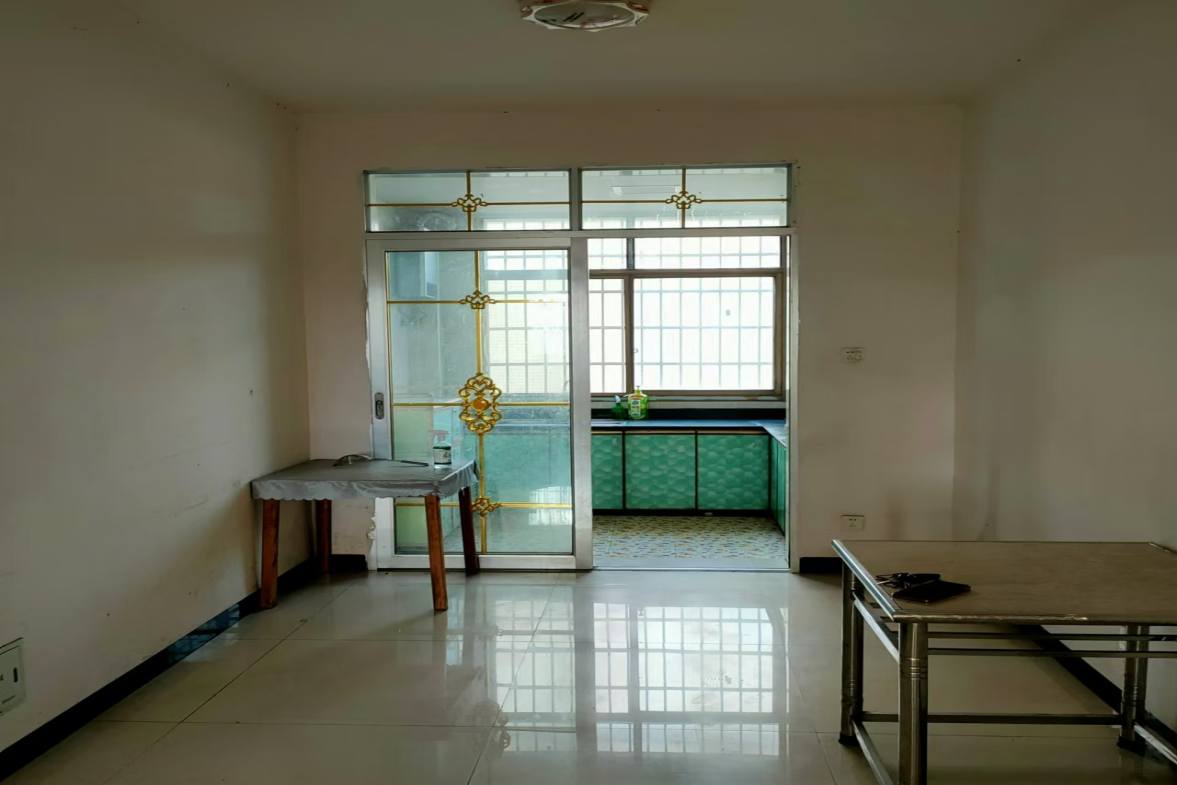 新星花园  3室2厅1卫    1100.0元/月室内图