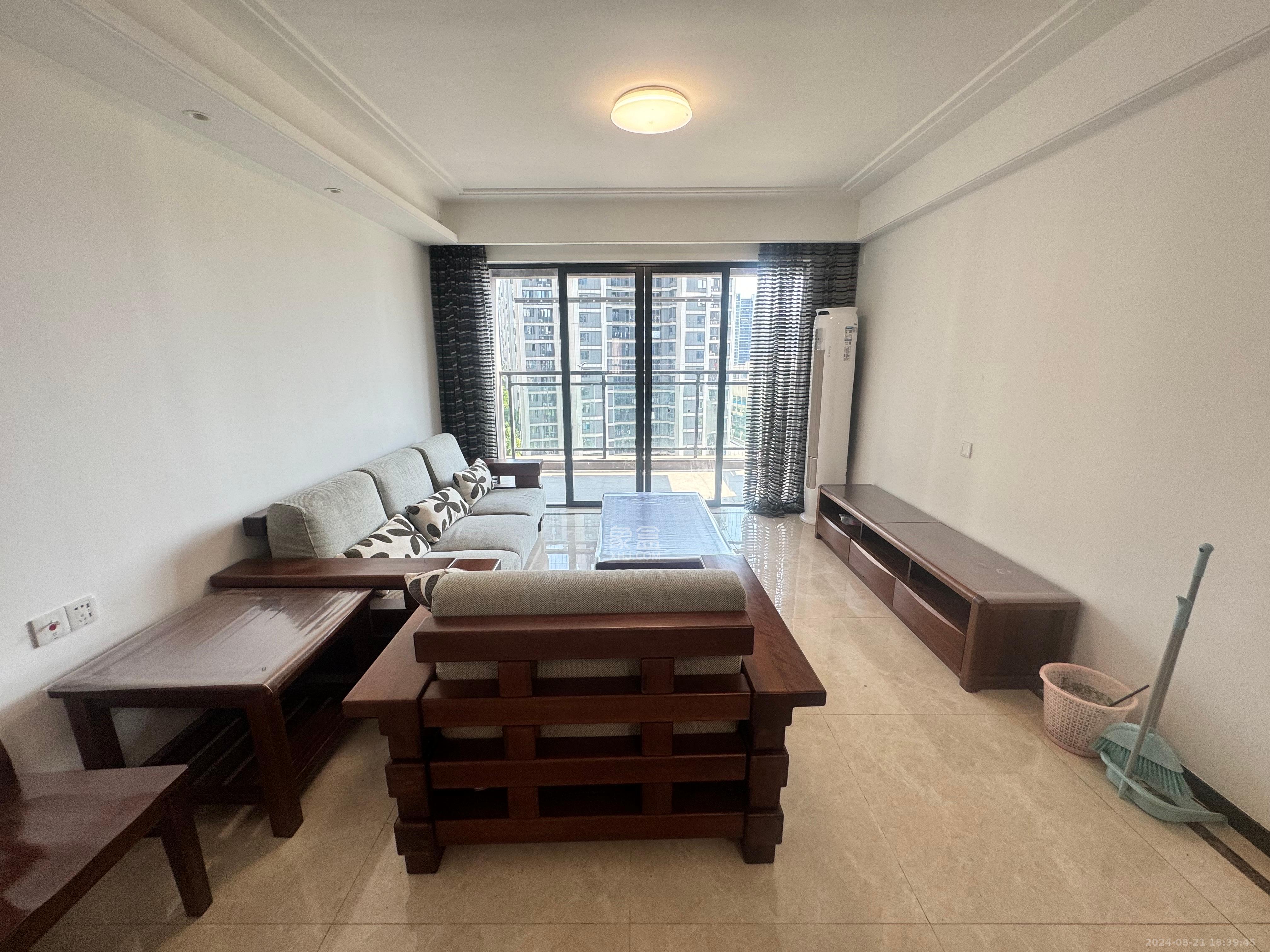 深业鹭栖府  1室0厅0卫    3400.0元/月