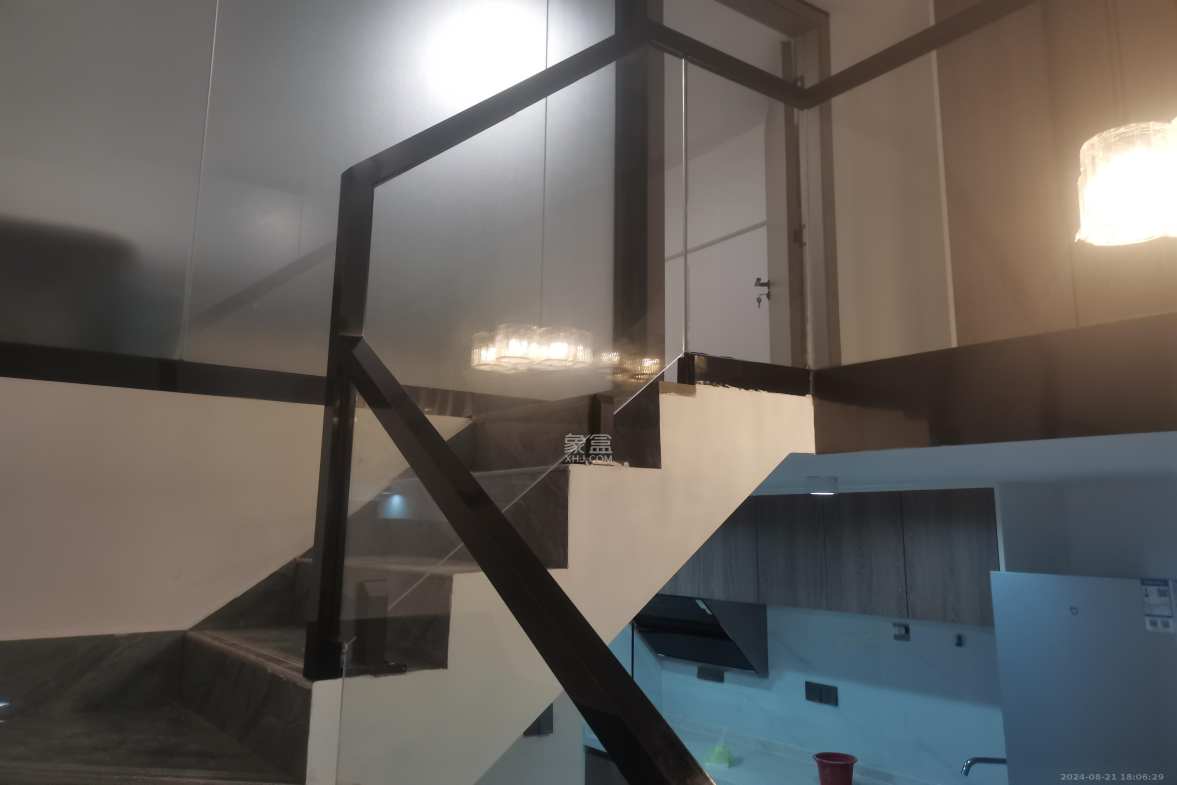 润和国际广场  2室2厅1卫    2100.0元/月 润和国际广场  2室2厅1卫    2100.0元/月室内图