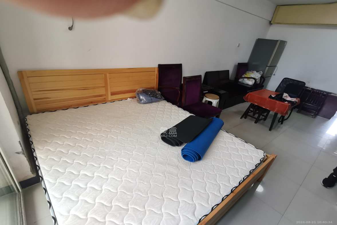 玛依拉山庄  1室1厅1卫   1400.00元/月室内图