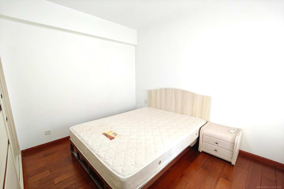 美的城三期 2室2厅1卫 1800.0元/月 美的城三期 2室2厅1卫 1800.0元/月室内图