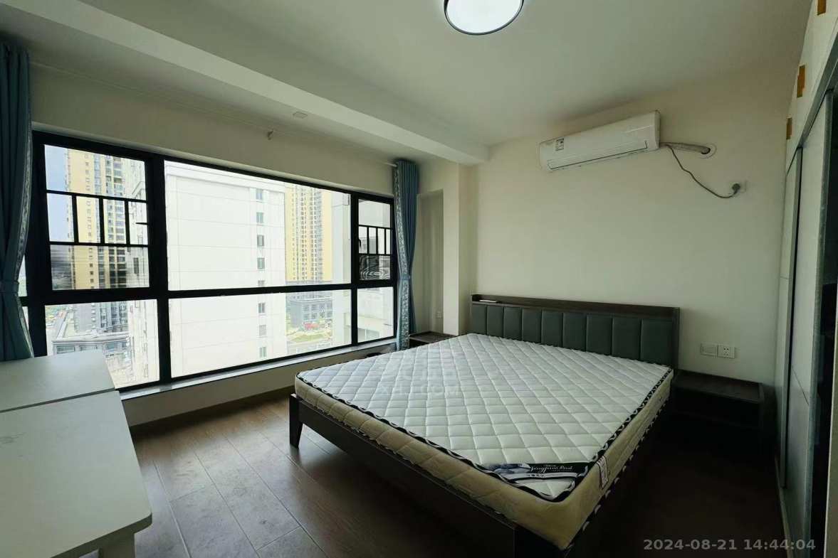 红盾雅园  0室0厅0卫    2000.0元/月室内图