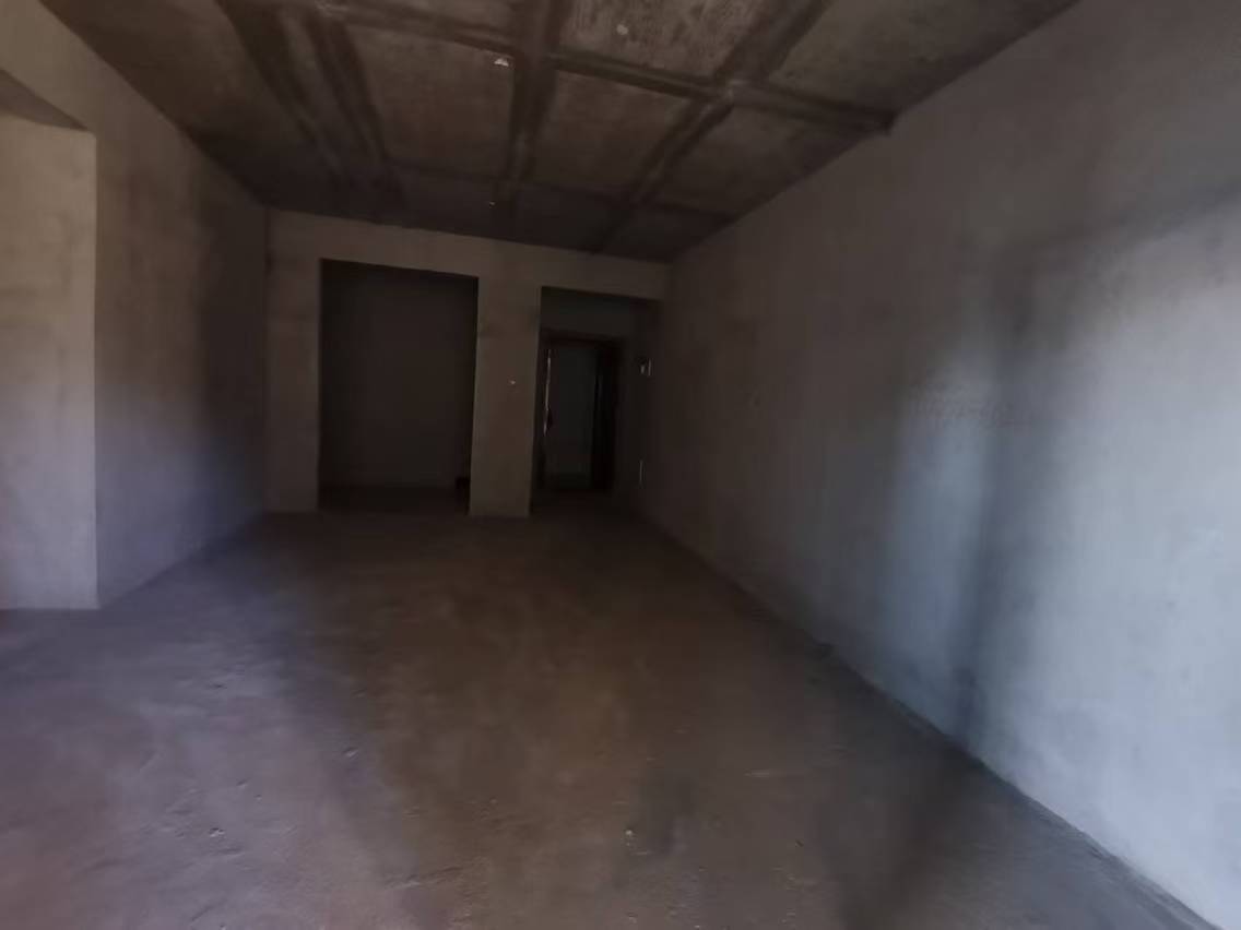 万恒白金汉宫  3室2厅2卫    55.0万