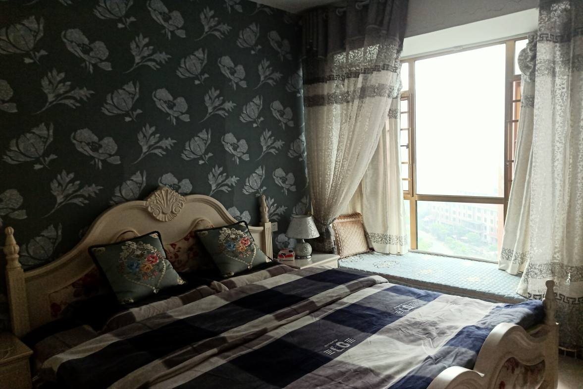 湘水明珠  3室2厅1卫    1800.0元/月室内图