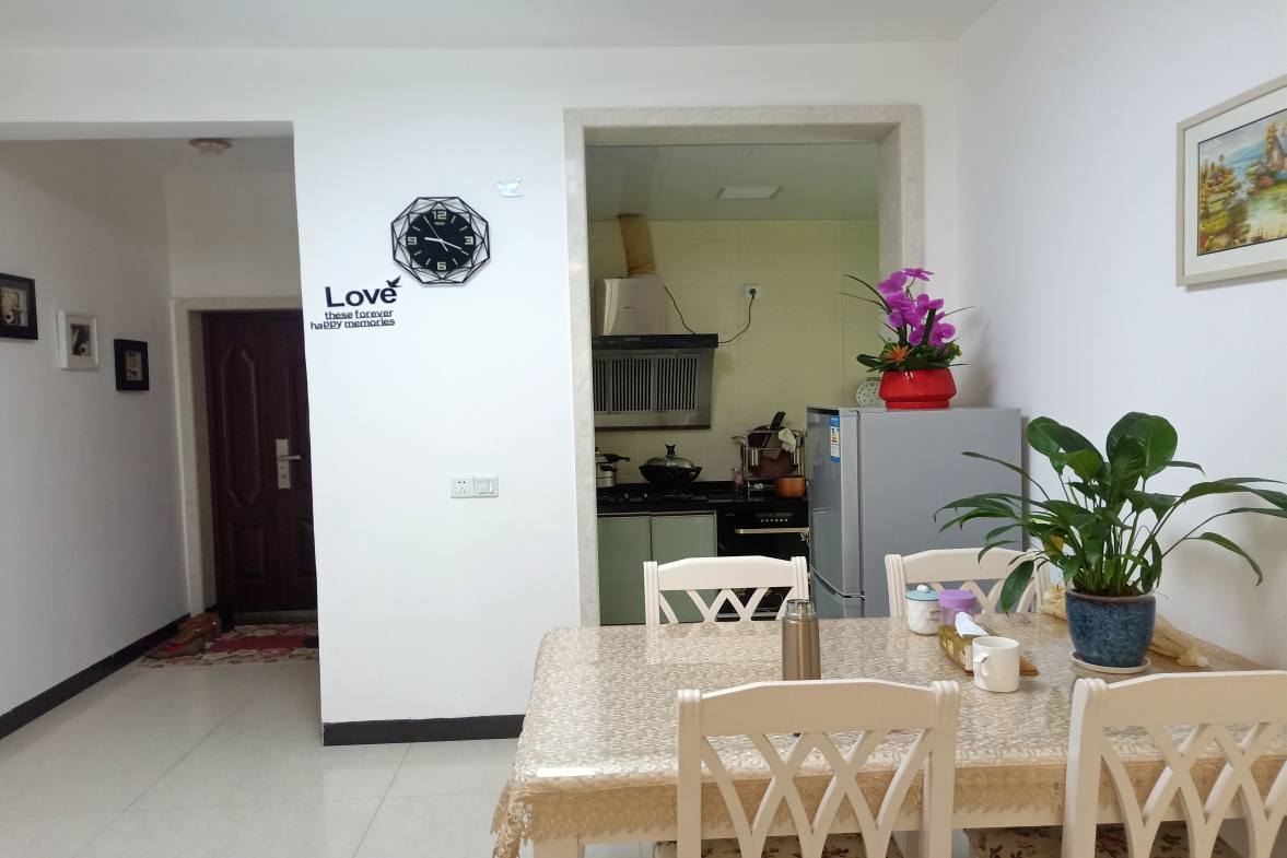 湘水明珠  3室2厅1卫    1800.0元/月室内图