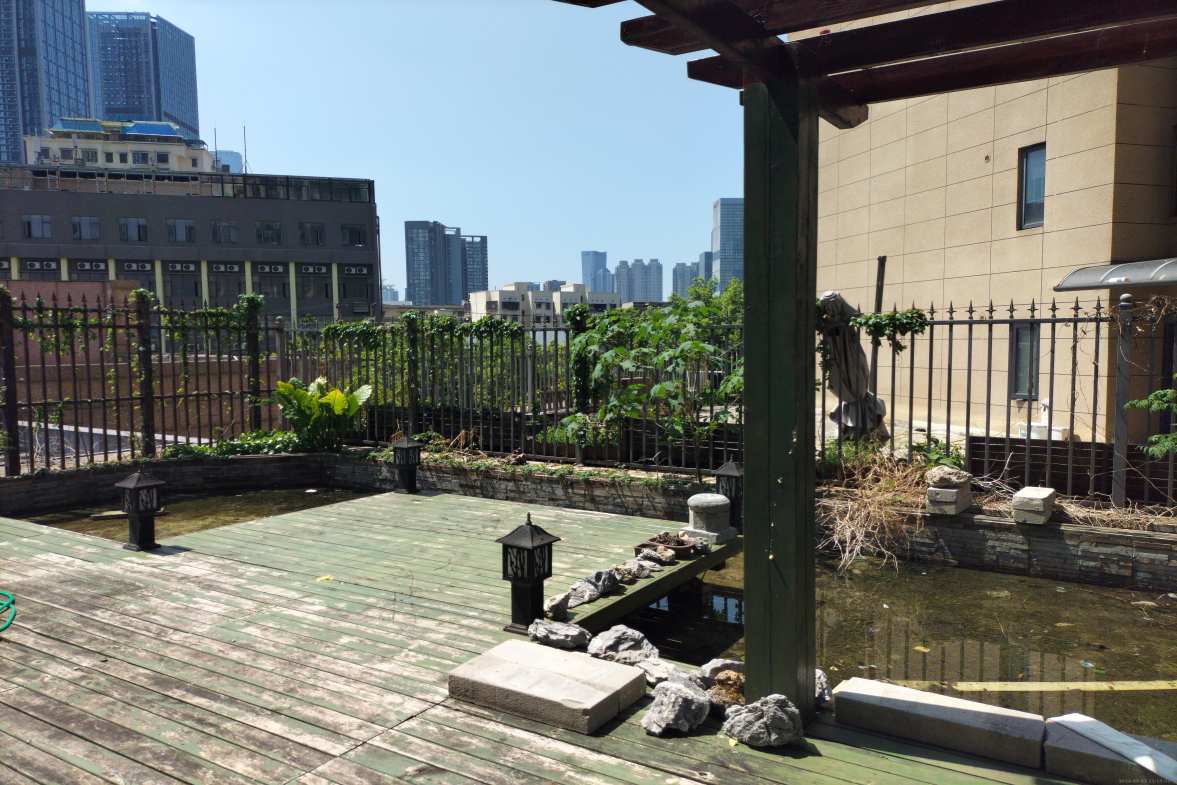 复地崑玉国际一期  4室2厅2卫   13000.00元/月室内图