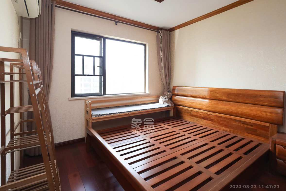 保利西海岸B区  3室2厅2卫   4500.00元/月室内图