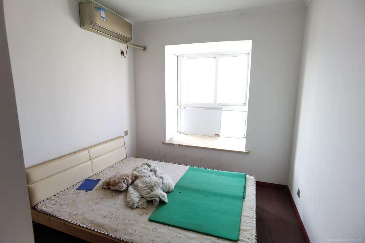 枫林美景  3室2厅2卫   3000.00元/月室内图