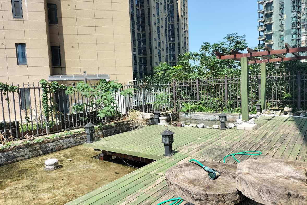 复地崑玉国际一期  4室2厅2卫   13000.00元/月室内图