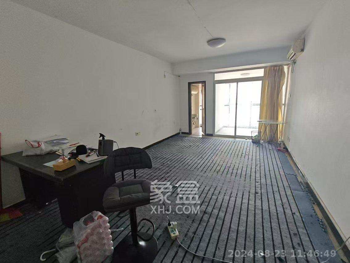 东一国际  1室1厅1卫   1600.00元/月室内图1