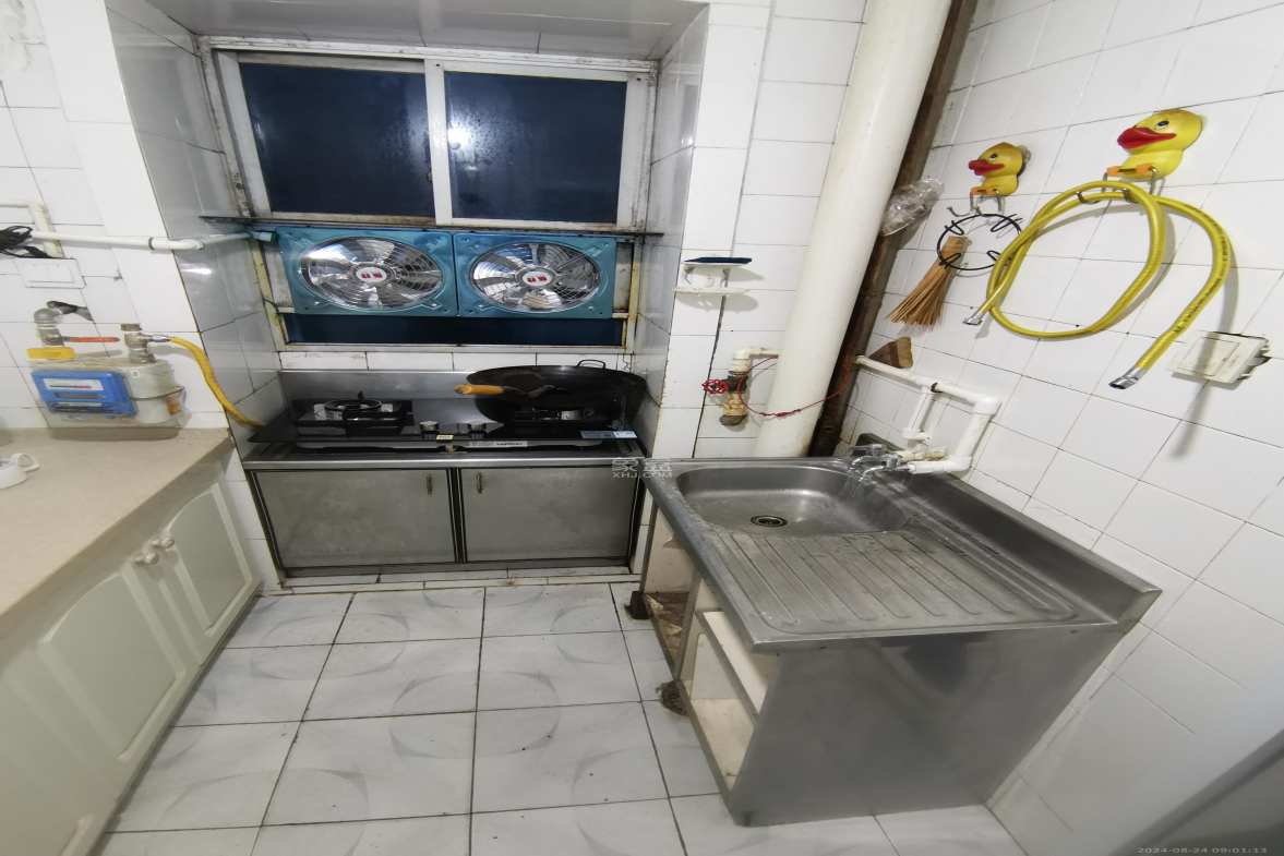 陈家湖小区  3室1厅1卫    2500.0元/月室内图