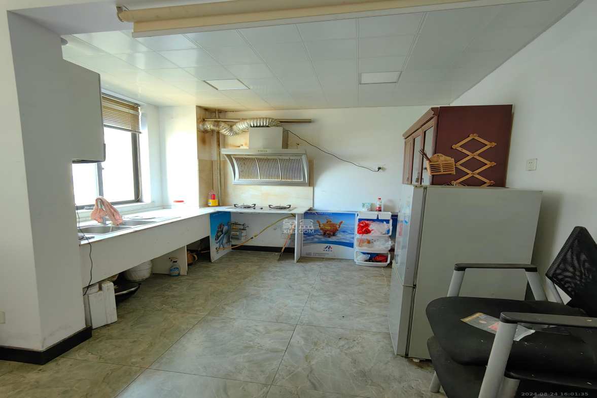 申湘宽境  3室2厅2卫   1800.00元/月室内图