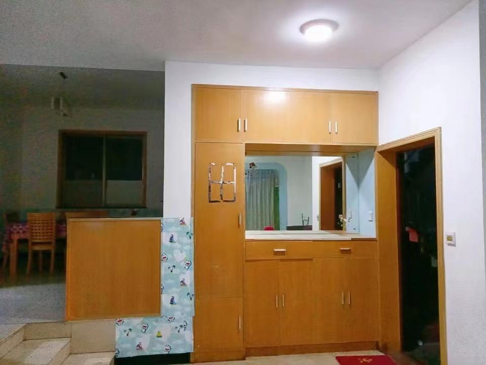 梓山苑小区  3室2厅2卫   1100.00元/月室内图