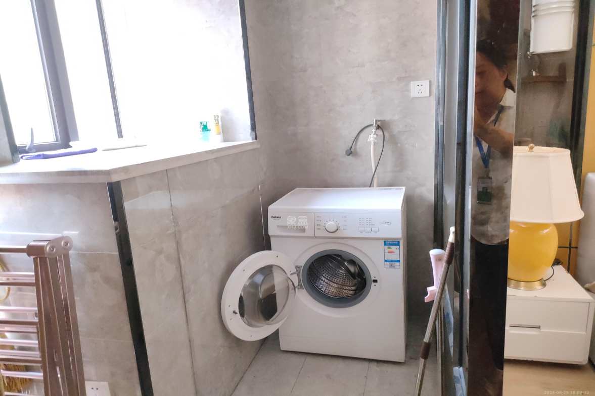 博雅例外 1室1厅1卫 2300.0元/月 博雅例外 1室1厅1卫 2300.0元/月室内图