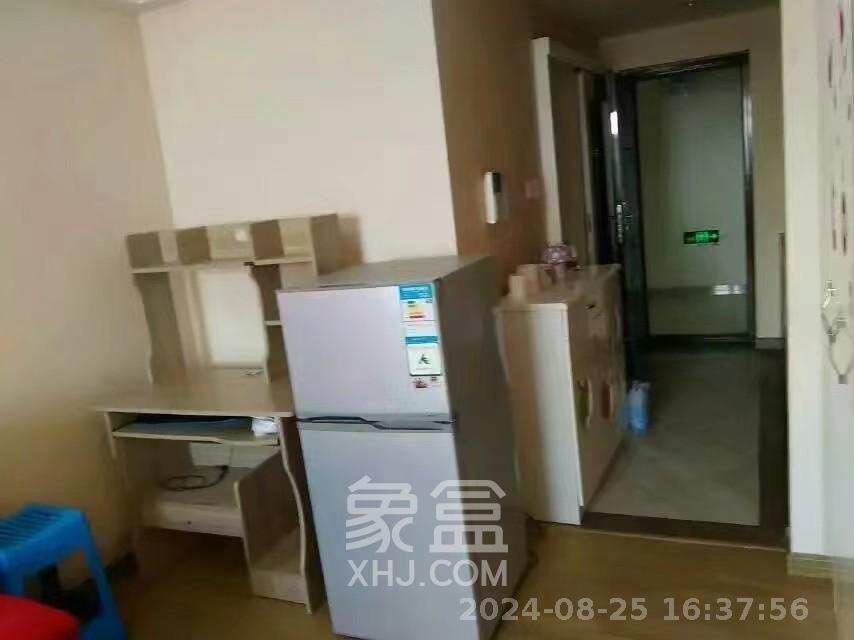 米兰春天  1室1厅1卫   1200.00元/月室内图