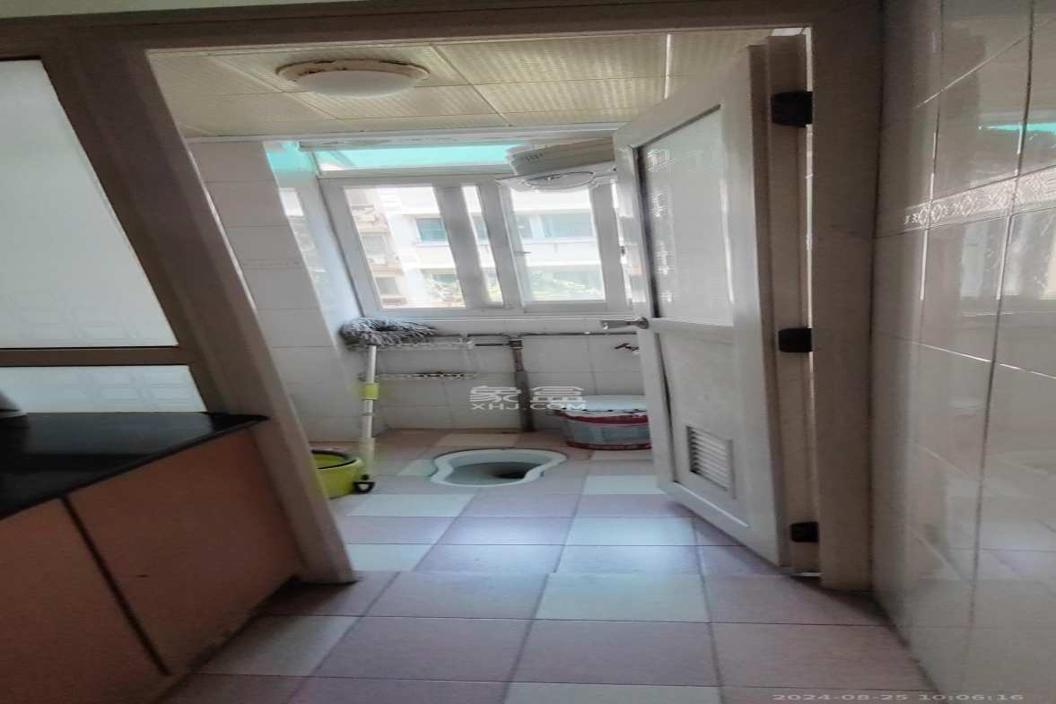 财信宿舍  3室2厅2卫    2500.0元/月室内图