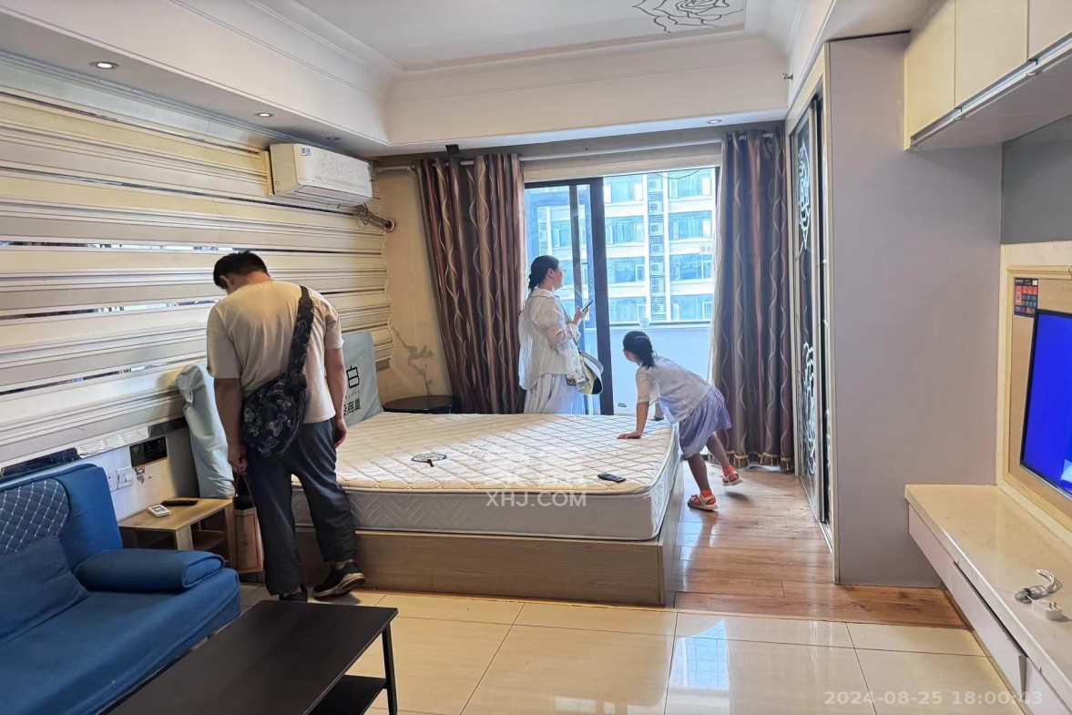 喜盈门范城  1室1厅1卫   1600.00元/月室内图