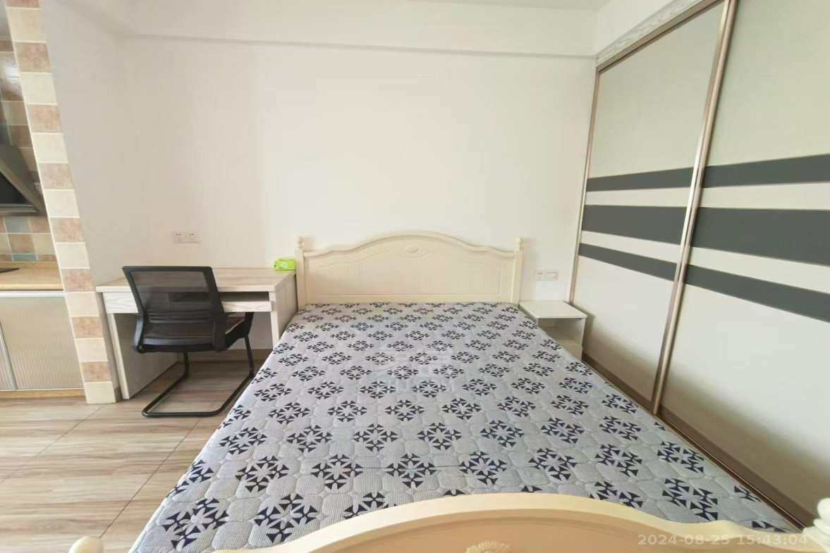 中建御山和苑  1室1厅1卫   1400.00元/月室内图