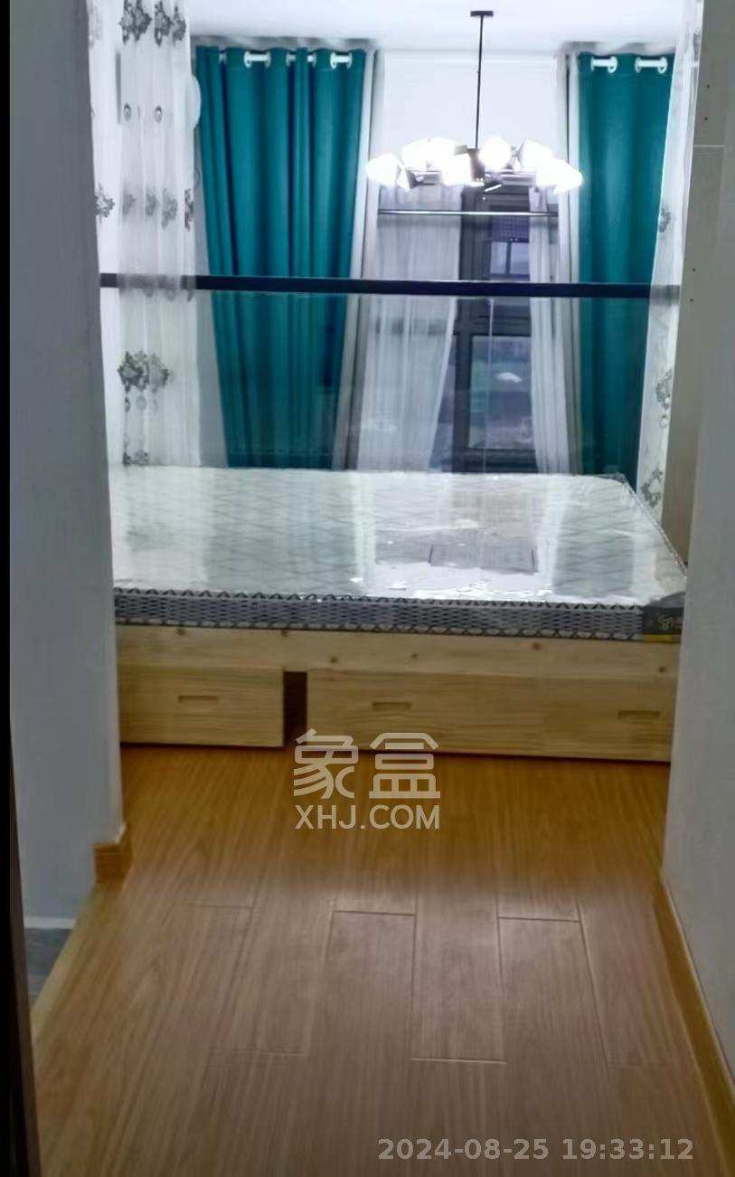 弘坤云寓  1室1厅1卫    2400.0元/月室内图