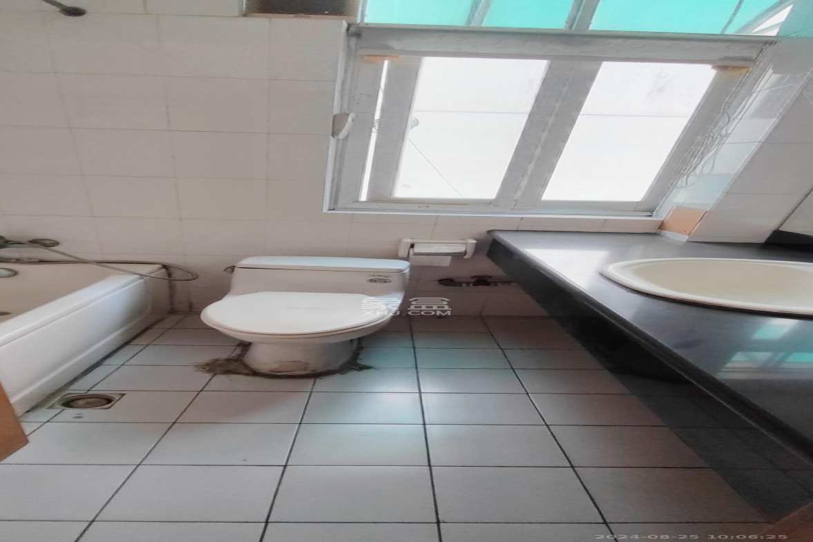 财信宿舍  3室2厅2卫    2500.0元/月室内图