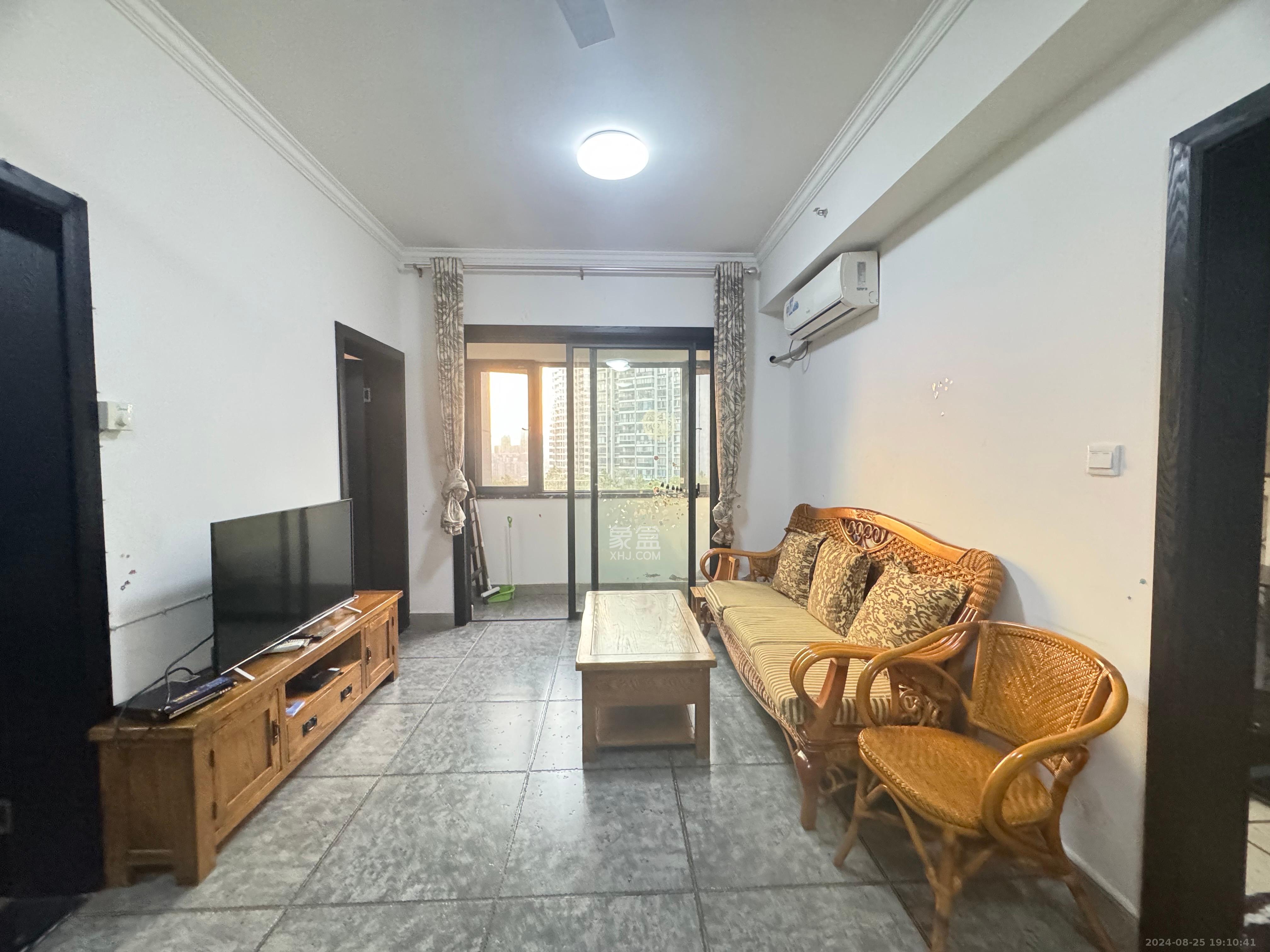 博林云栖  2室2厅1卫   1900.00元/月