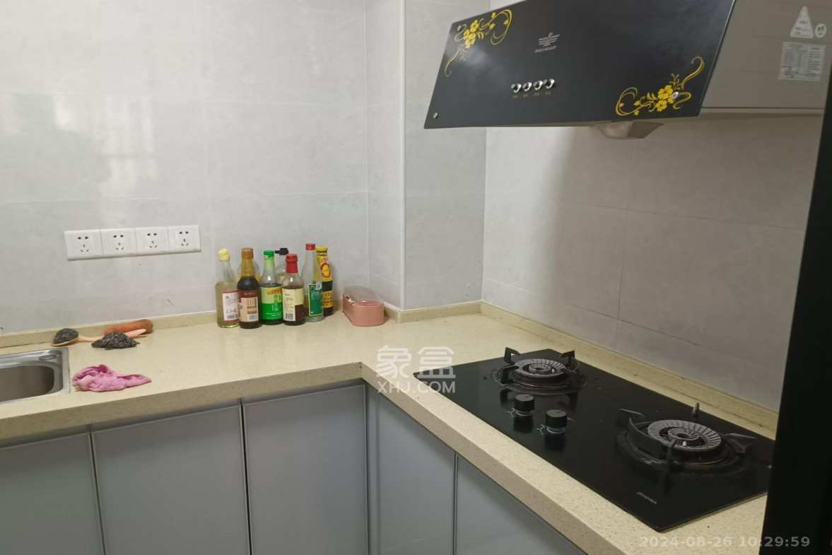 国泰九龙湾 3室2厅1卫 2050.0元/月 国泰九龙湾 3室2厅1卫 2050.0元/月室内图