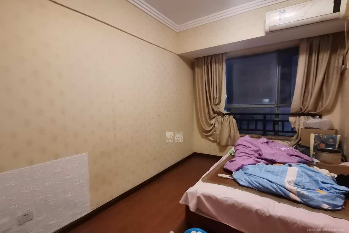 西子一间  2室1厅1卫   2200.00元/月室内图