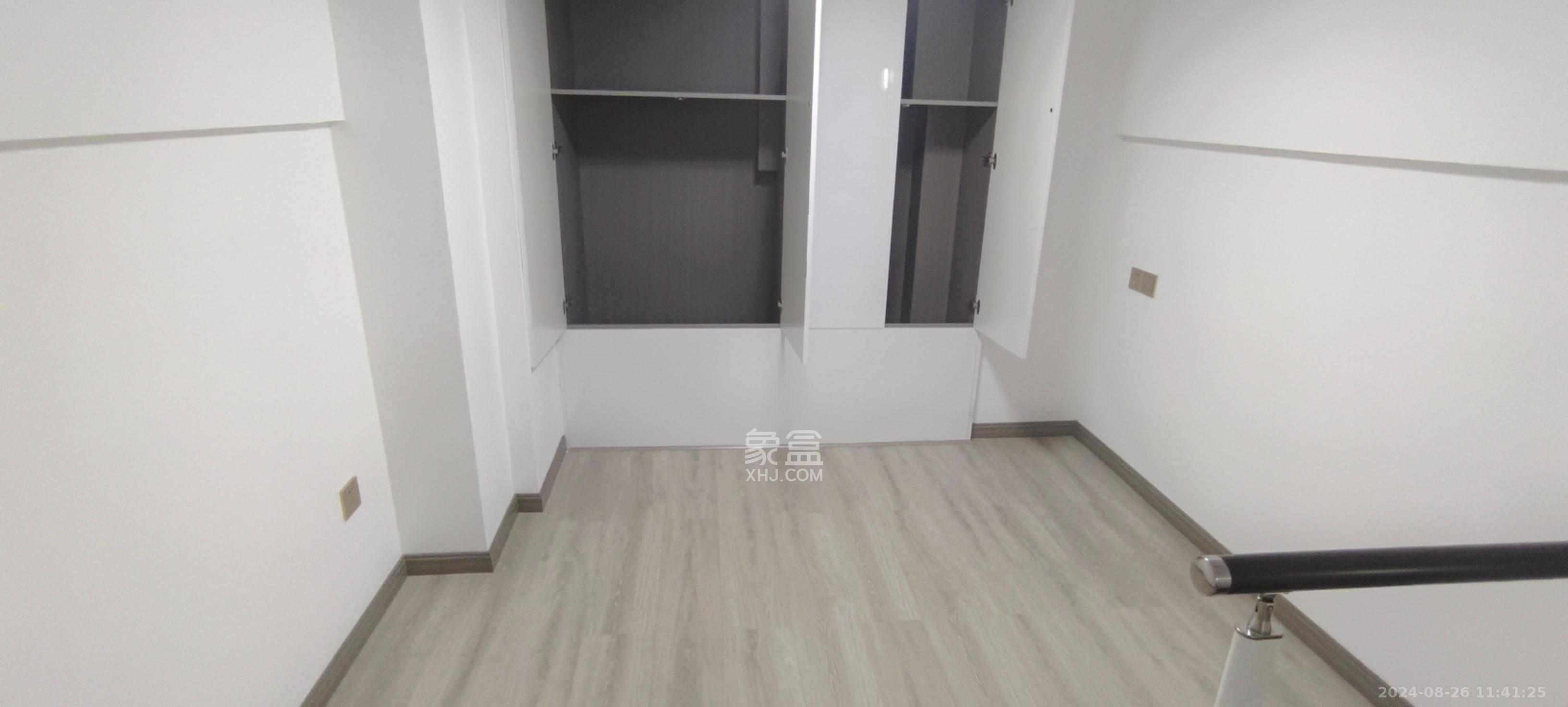 新长海D1站  1室0厅0卫   1700.00元/月