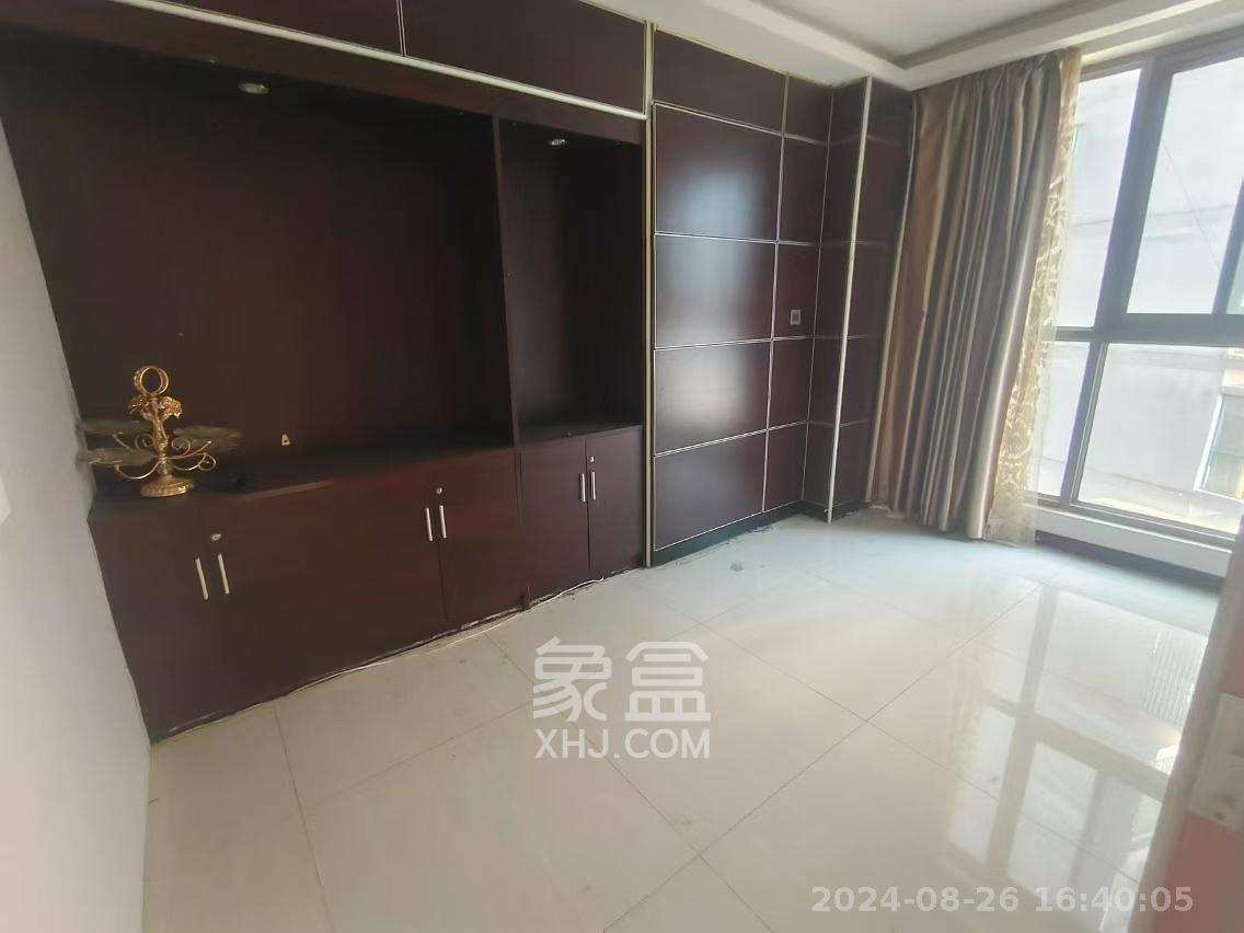 建鑫二期  4室1厅1卫   5000.00元/月室内图