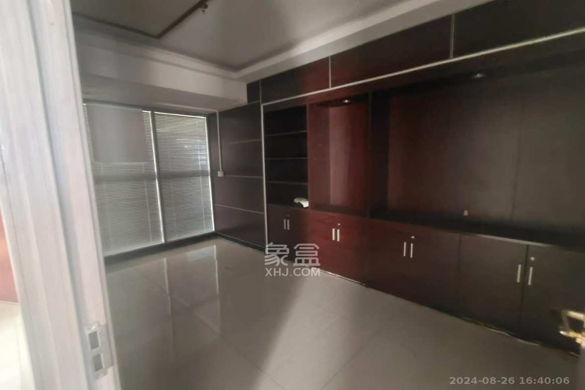 建鑫二期  4室1厅1卫   5000.00元/月室内图