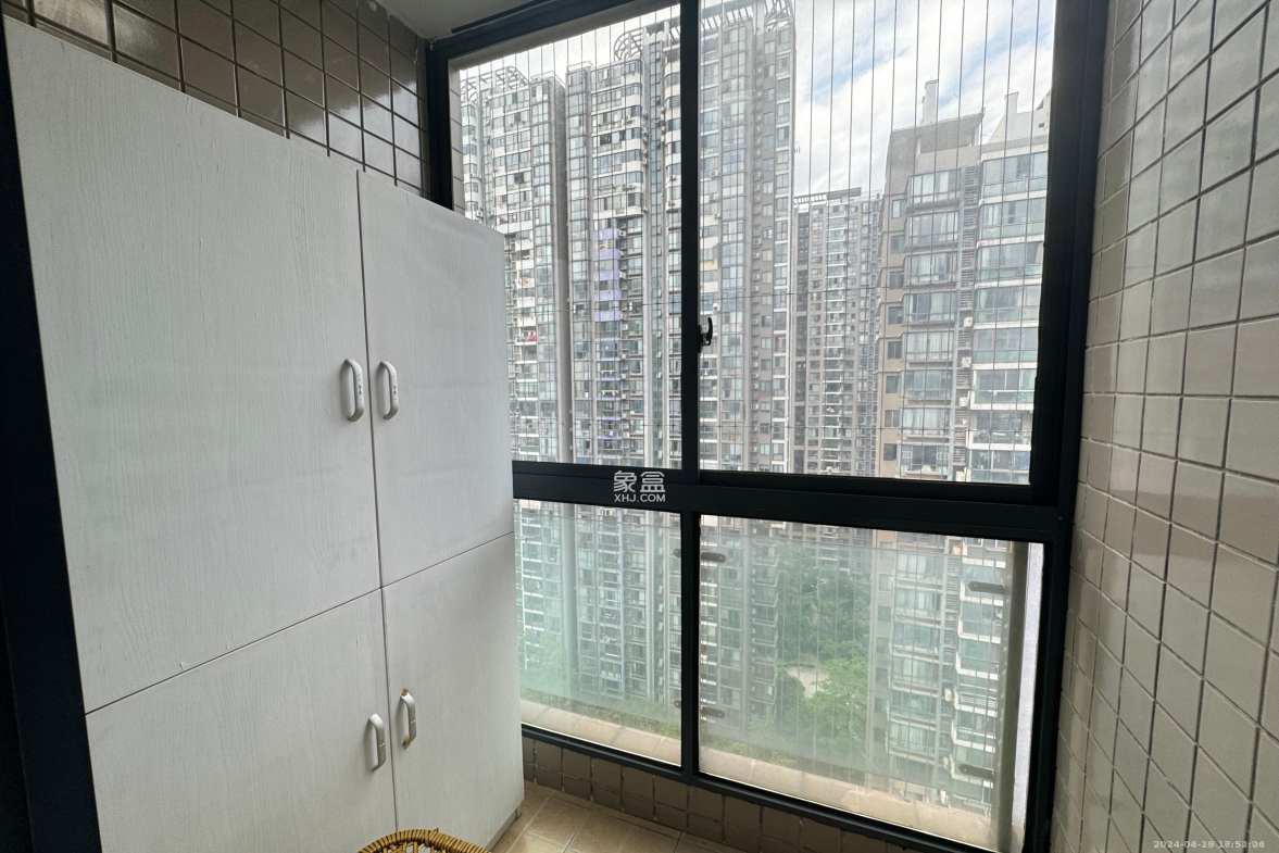 湘江世纪城咏江苑  2室2厅1卫    2800.0元/月 湘江世纪城咏江苑  2室2厅1卫    2800.0元/月室内图