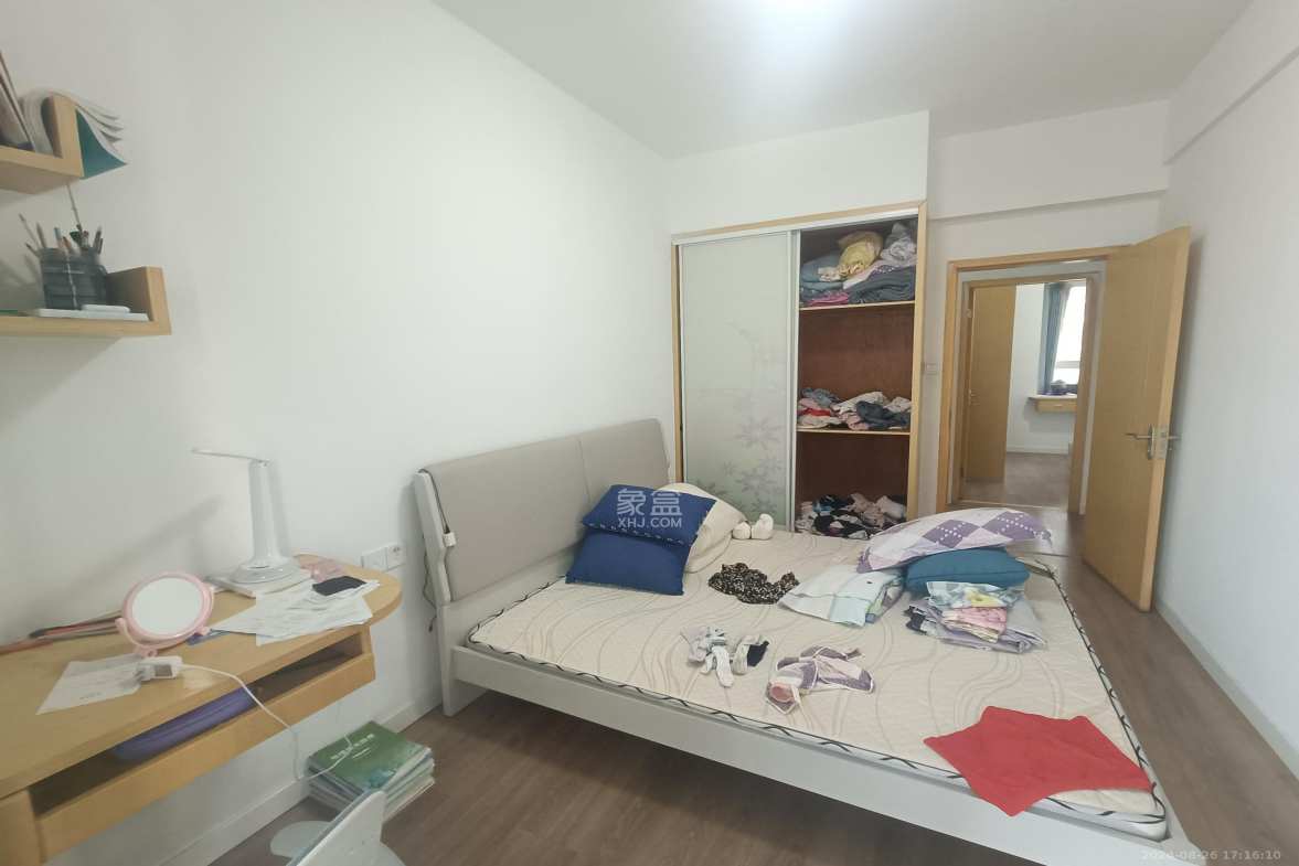 城市山水豪园（山水城市风景）  3室2厅2卫   3000.00元/月室内图