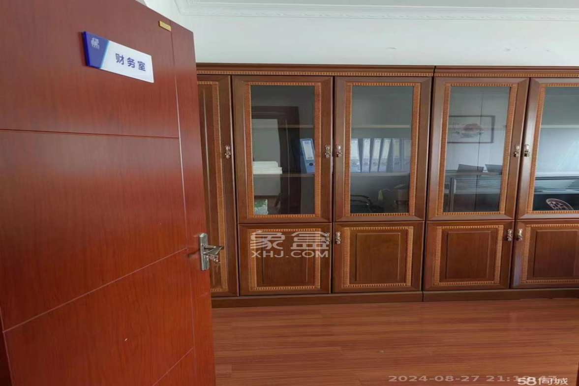 麓谷坐标 4室2厅1卫 4500.0元/月 麓谷坐标 4室2厅1卫 4500.0元/月室内图