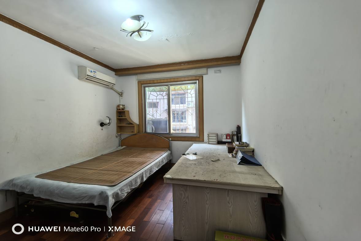 王家小区  3室2厅2卫    1000.0元/月室内图