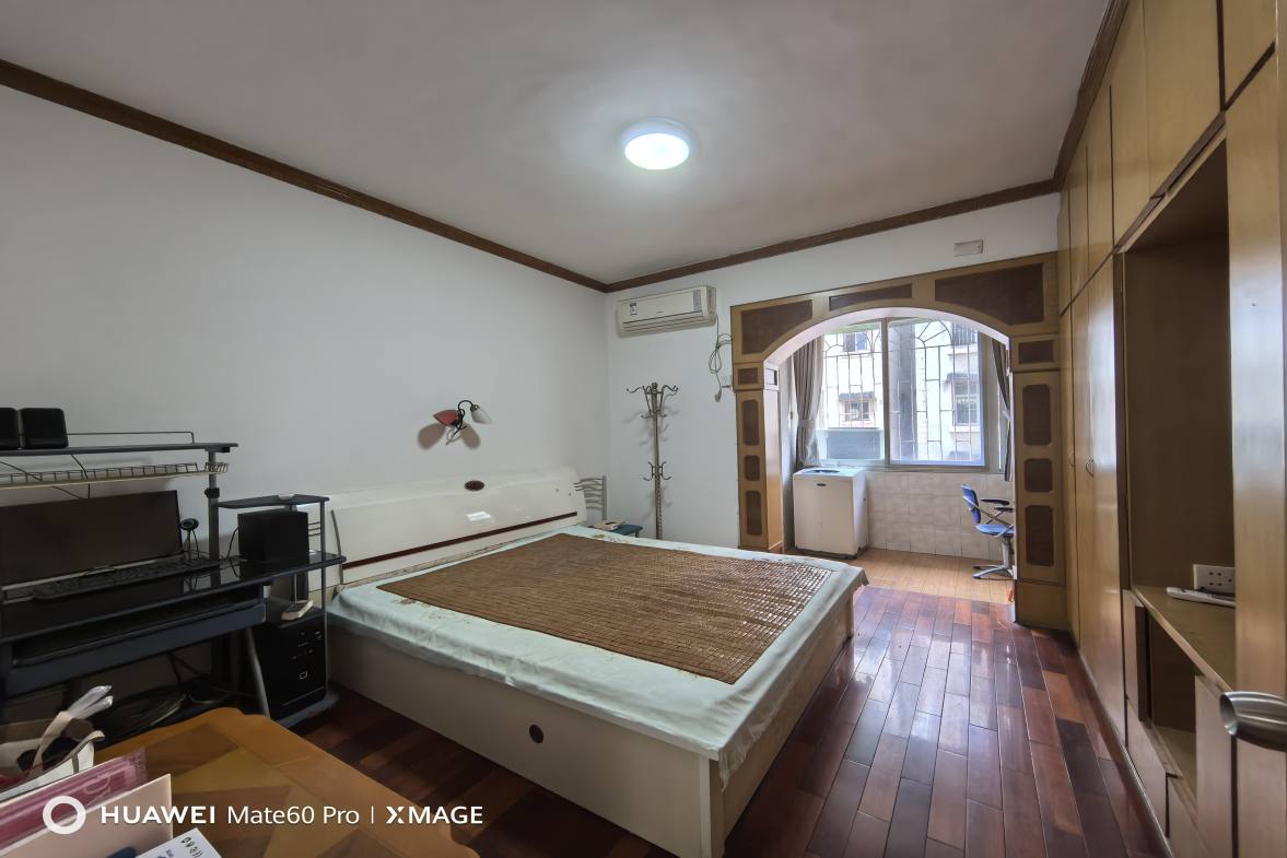 王家小区  3室2厅2卫    1000.0元/月室内图