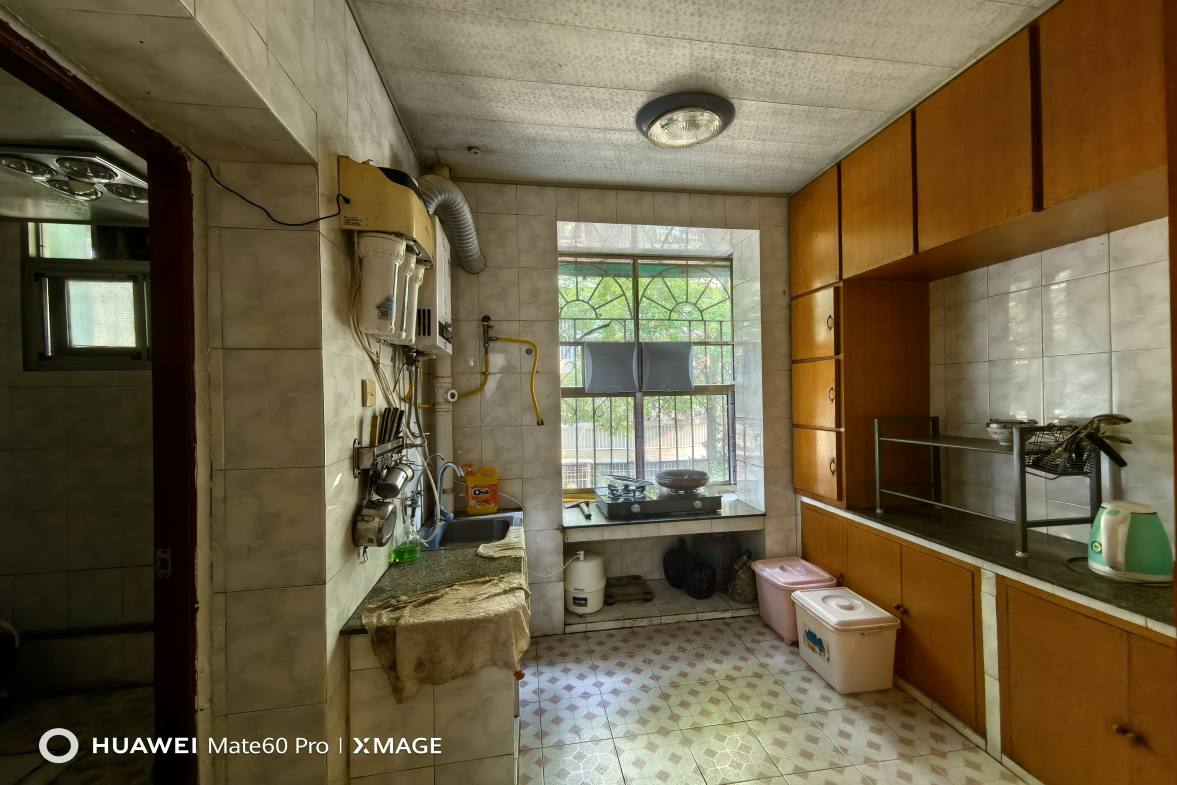 王家小区  3室2厅2卫    1000.0元/月室内图