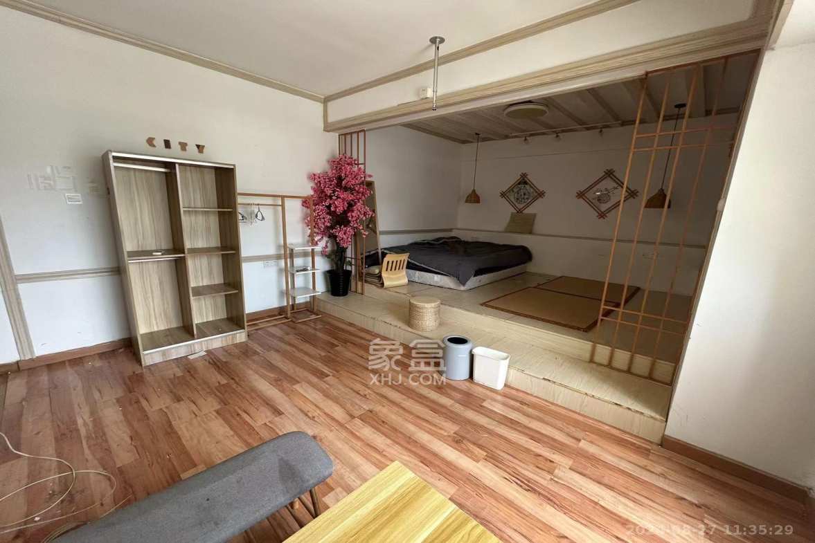 鸿盛大厦  1室1厅1卫   2300.00元/月室内图