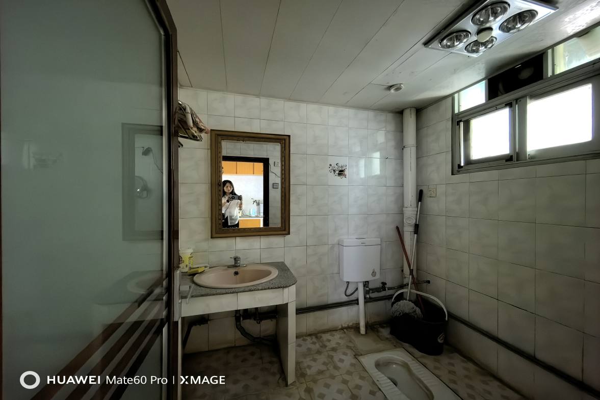 王家小区  3室2厅2卫    1000.0元/月室内图