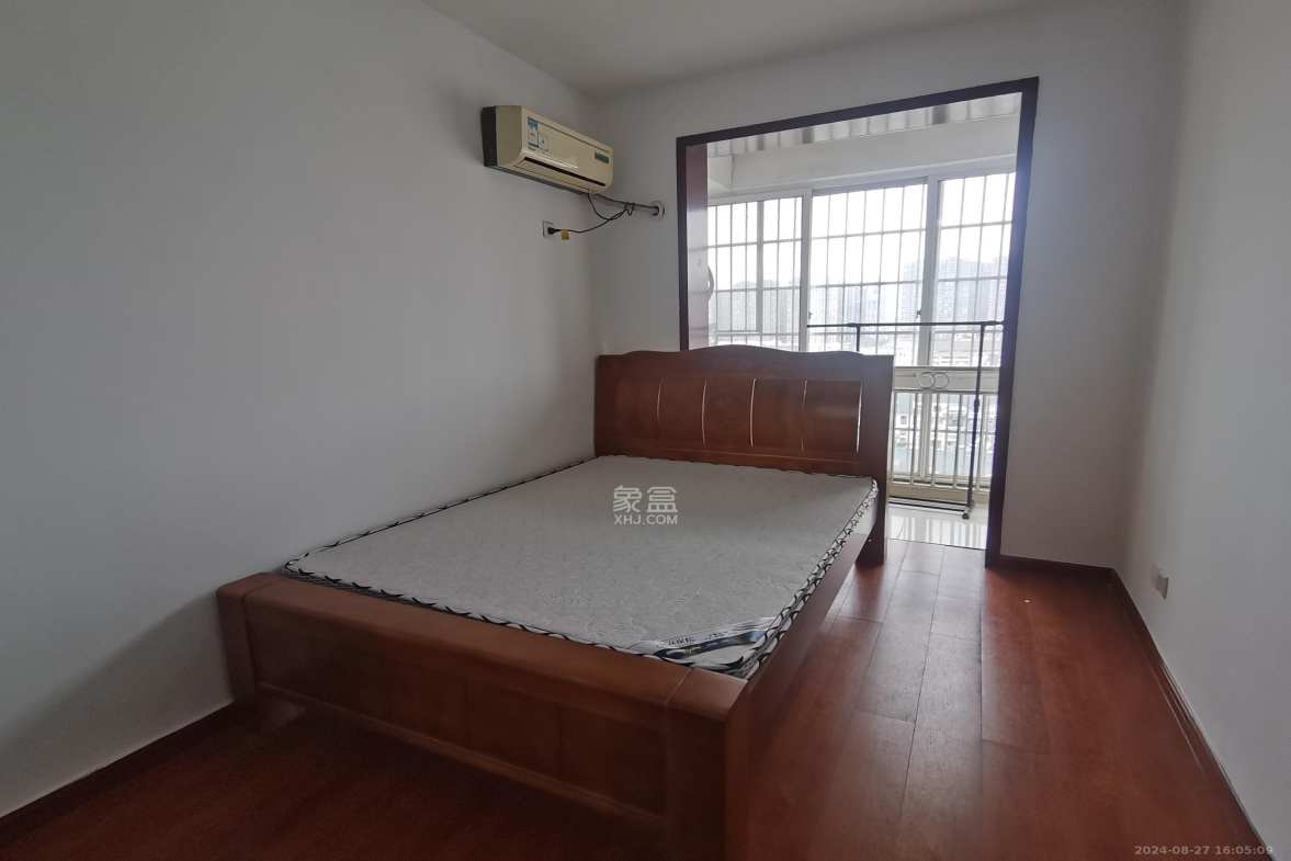 阳光新城  3室2厅2卫   2500.00元/月室内图