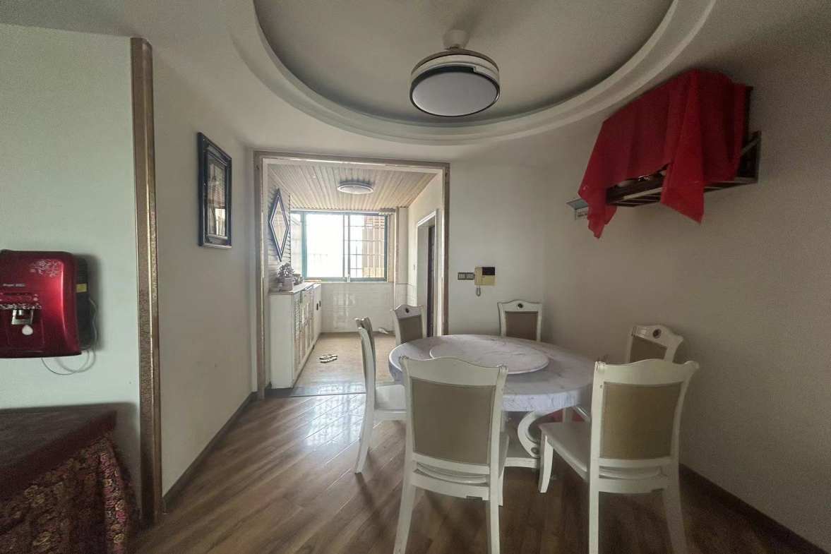 富厚名邸  4室2厅2卫    2000.0元/月室内图