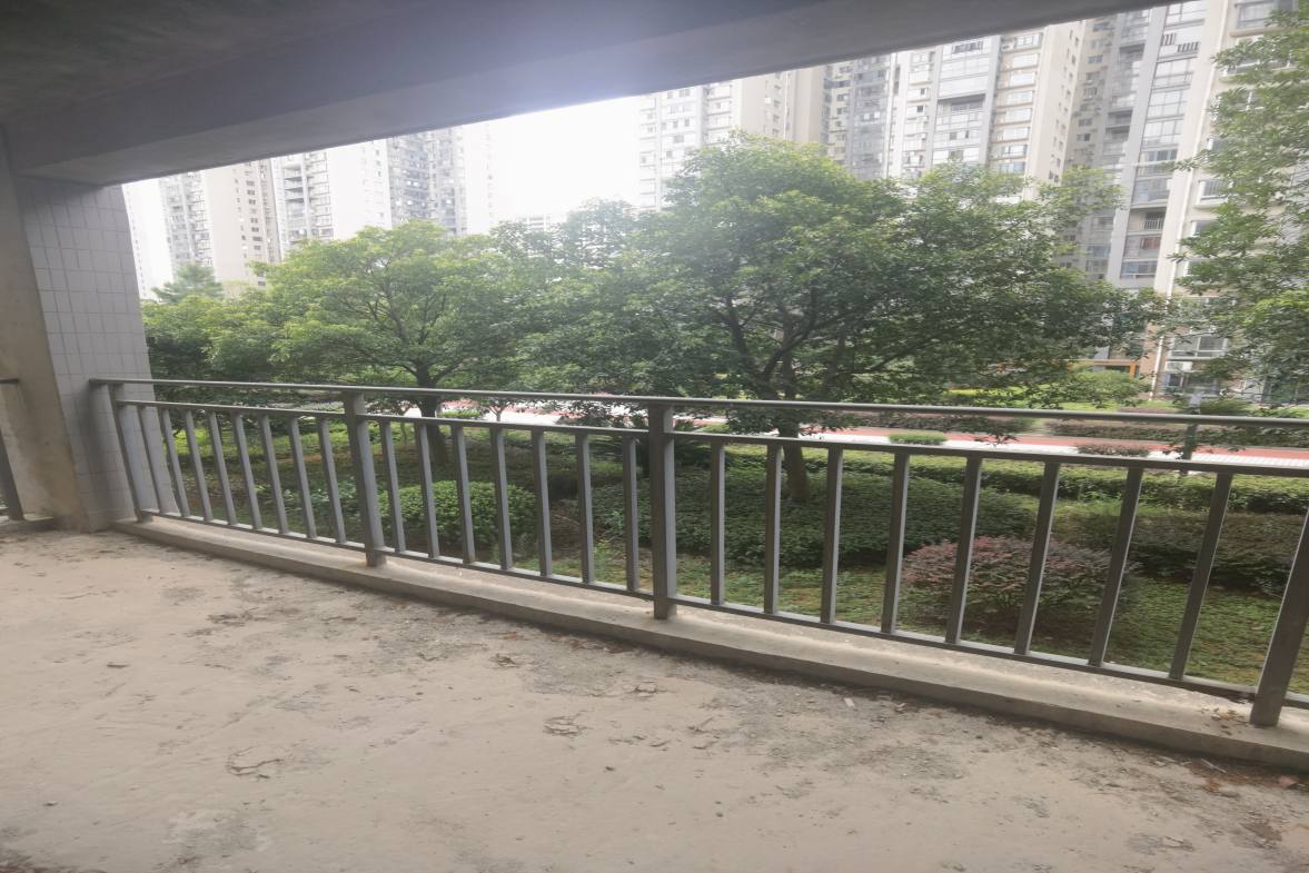 南苑上和一期 4室2厅2卫 75.0万 南苑上和一期 4室2厅2卫 75.0万客厅