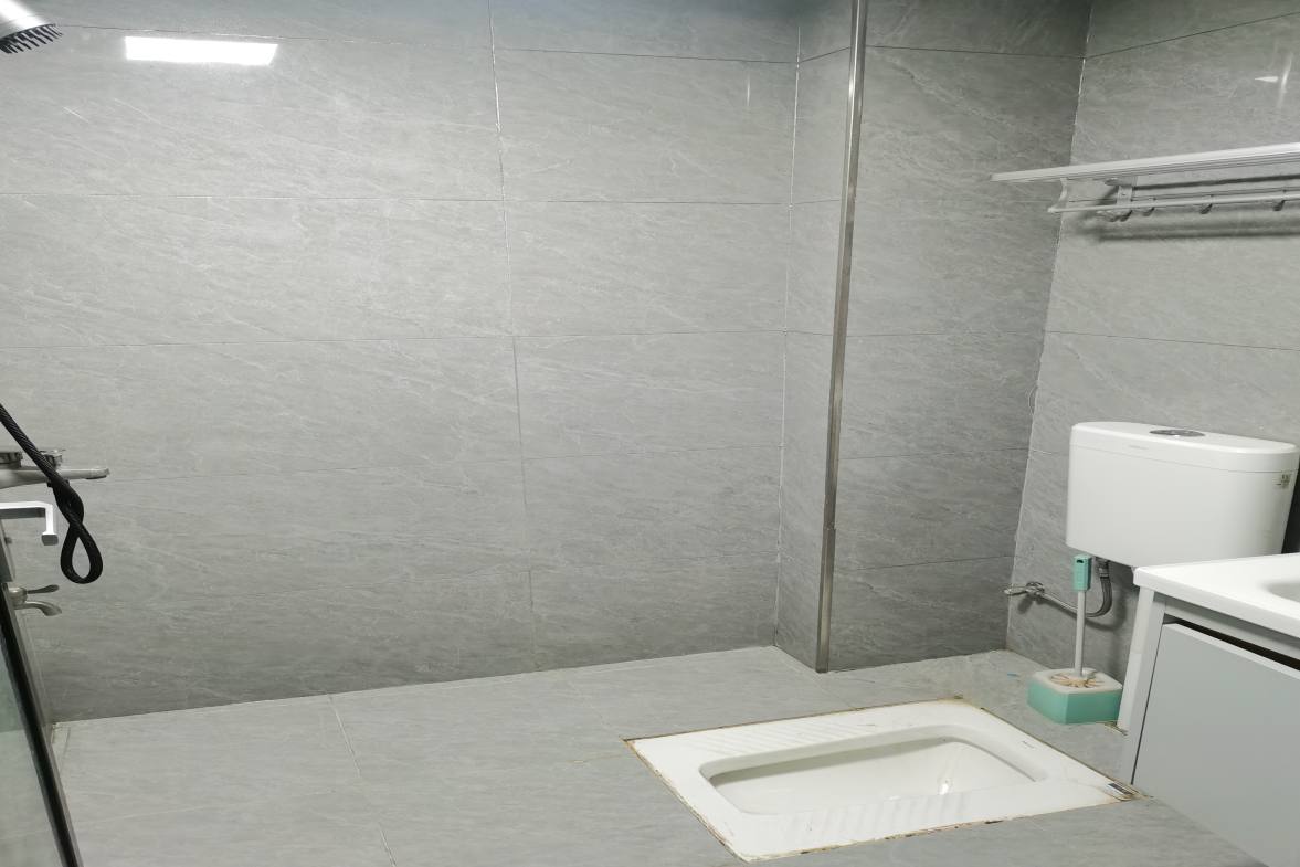 金河湾1881  1室1厅1卫   1500.00元/月室内图