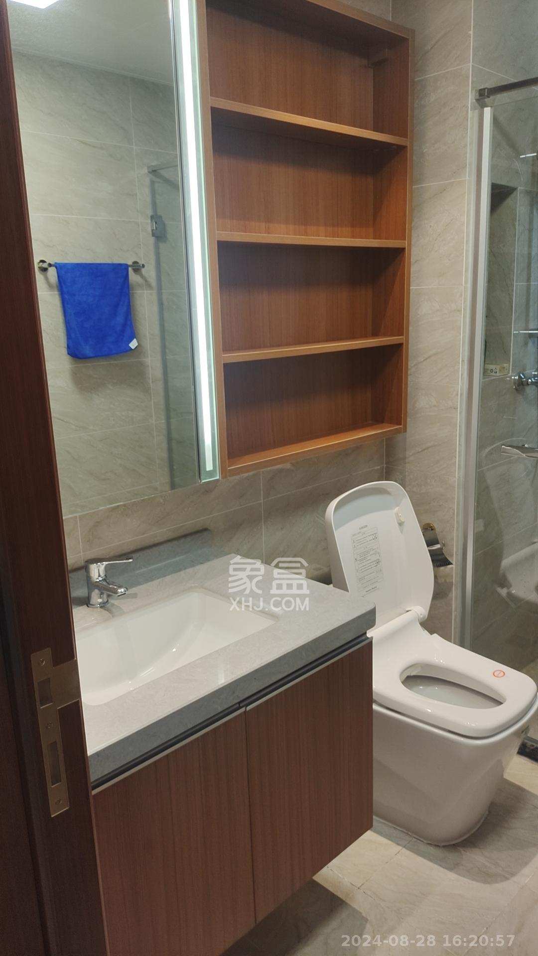 恒大文化旅游城B区  3室2厅2卫   2100.00元/月室内图