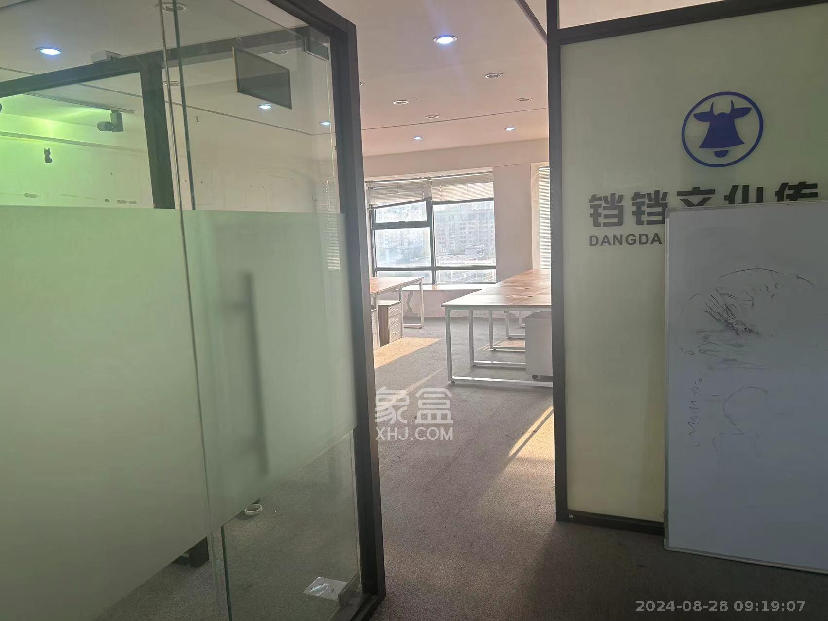 万象新天   121.53㎡      3000.0元/月室内图